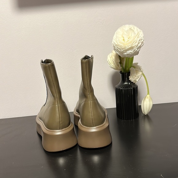 EGO official winter and autumn boots. NWT - Picture 8 of 8